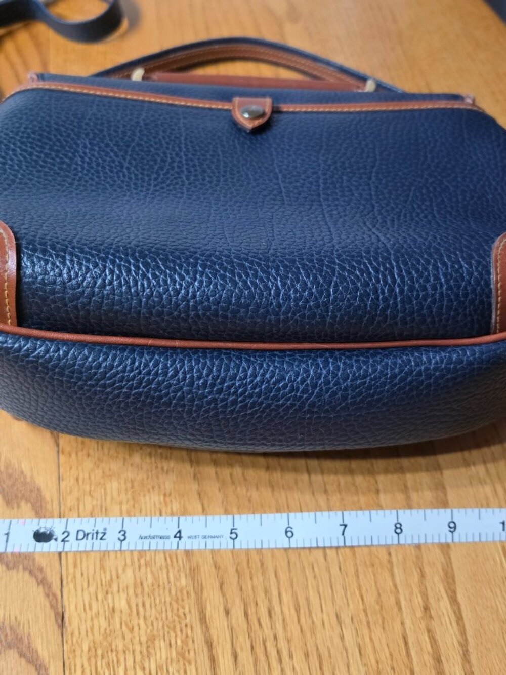 Vintage Dooney and Bourke shoulder bag All Weather Leather Blue Brown - Picture 2 of 12